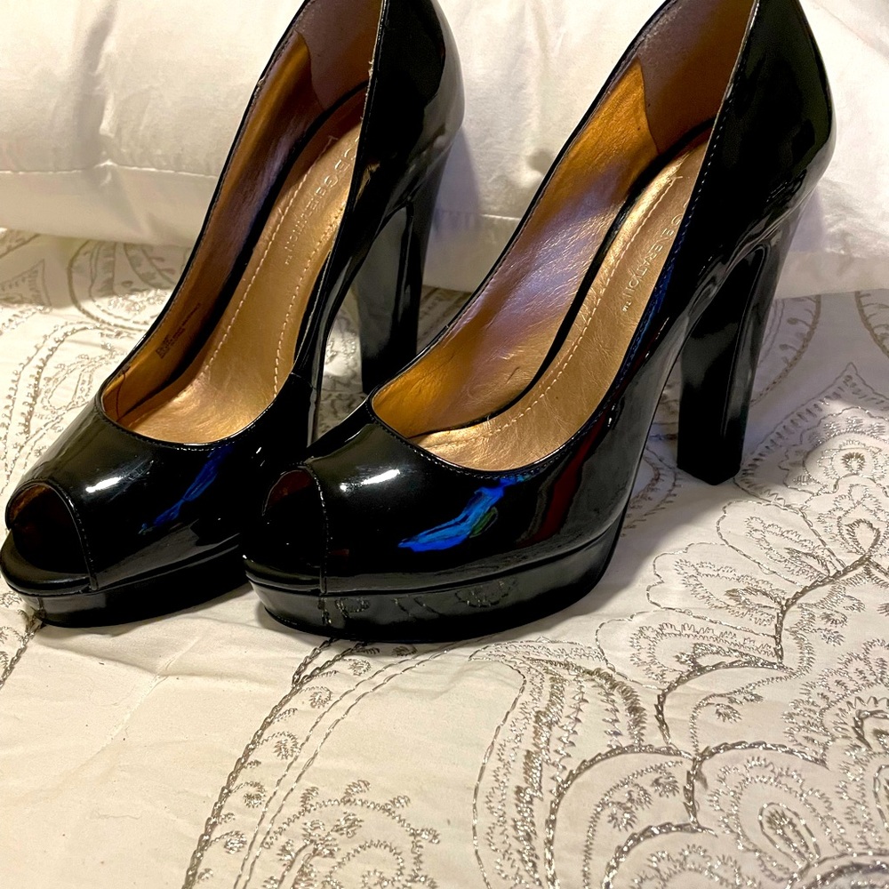 BCBGeneration Size-6 Black